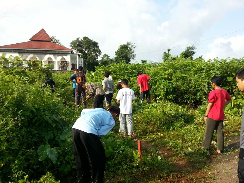Mahasiswa STIBA Adakan Baksos di Perumahan Golden Hill