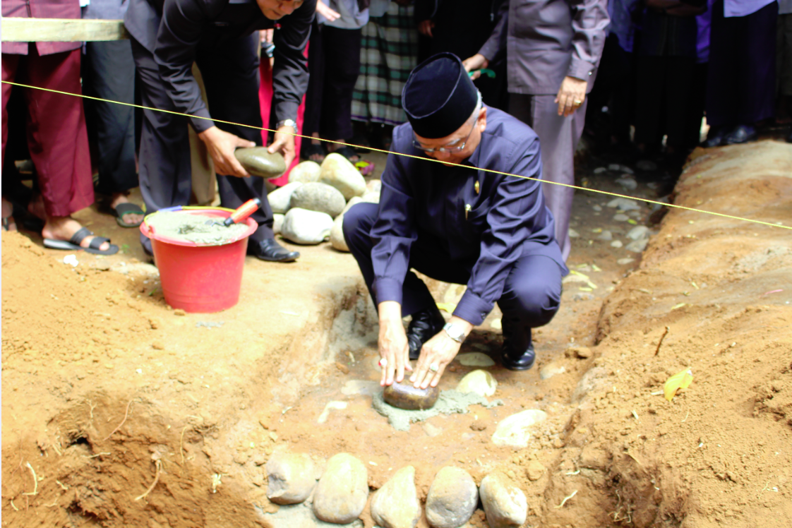 Wagub Sulsel Letakkan Batu Pertama Masjid Anas bin Malik Kampus STIBA Makassar