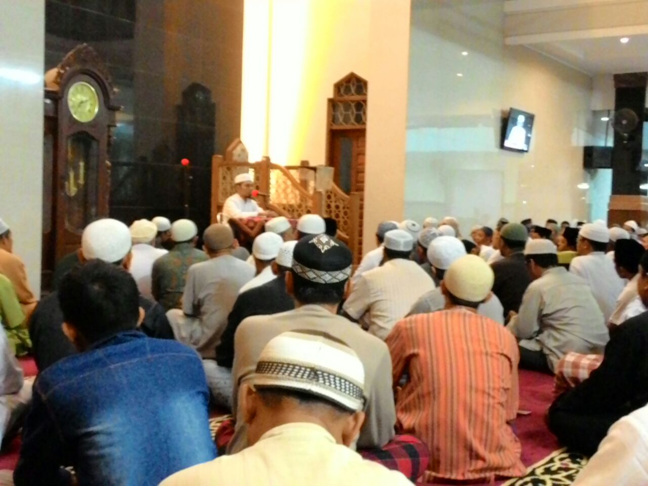 Isi Taklim di Masjid Baitul Makmur, Ketua STIBA Diminta Rutin ke Bali