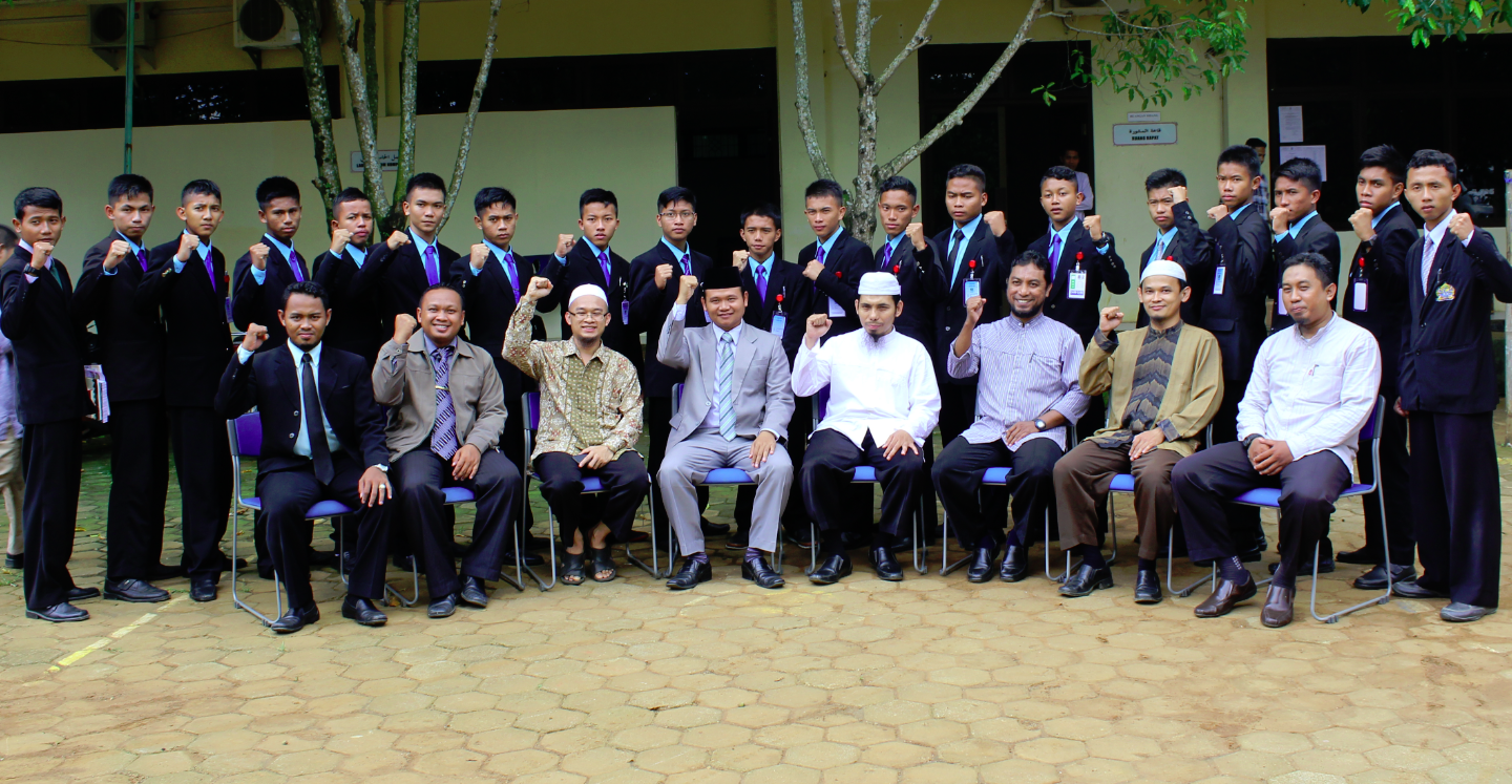 Studi Banding GONTOR 13 POSO ke STIBA Makassar