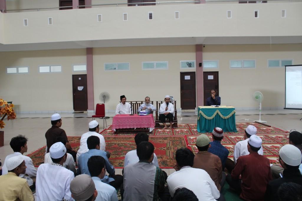 Bedah Kitab al-Qitha’ ats-Tsalits oleh Syaikh Dr. M. A. As-Salumi