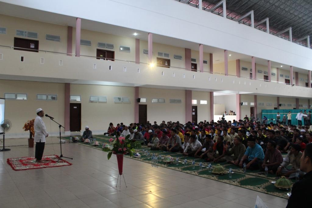 Ustadz Ikhwan: Donorkan 3.000 Kantong Darah, Bukti Nasionalisme Wahdah Islamiyah