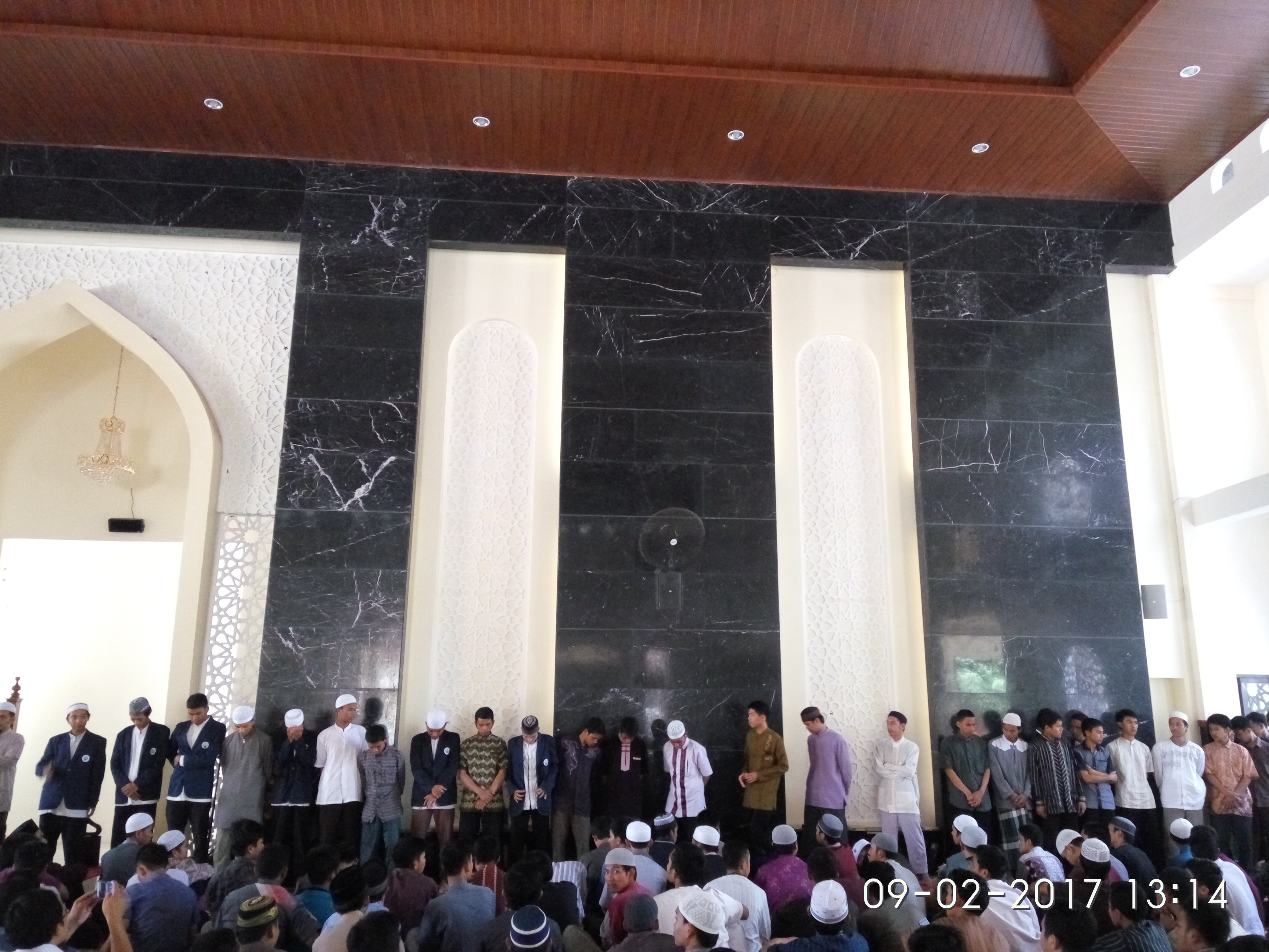 Ketua STIBA Makassar Resmikan UKM Lingkungan Hidup STIBA Makassar