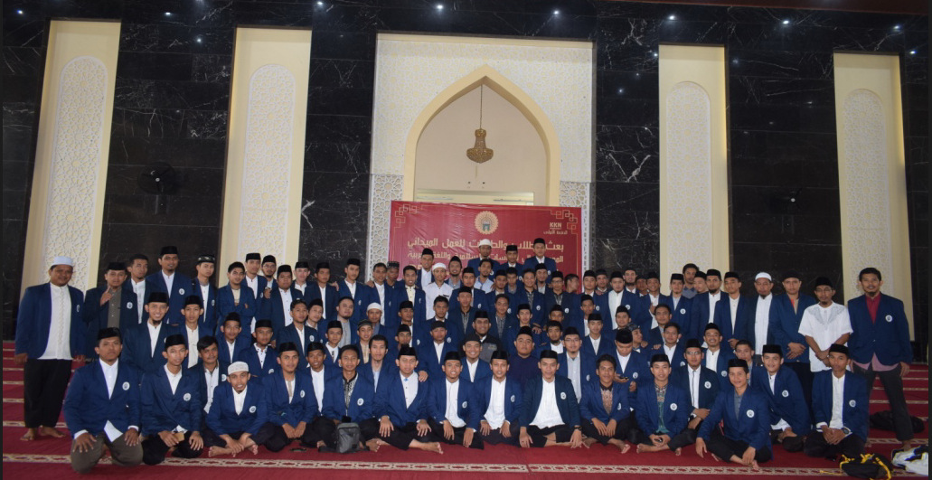 Pekikan Takbir Warnai Pelepasan Mahasiswa KKN Gel. I STIBA Makassar