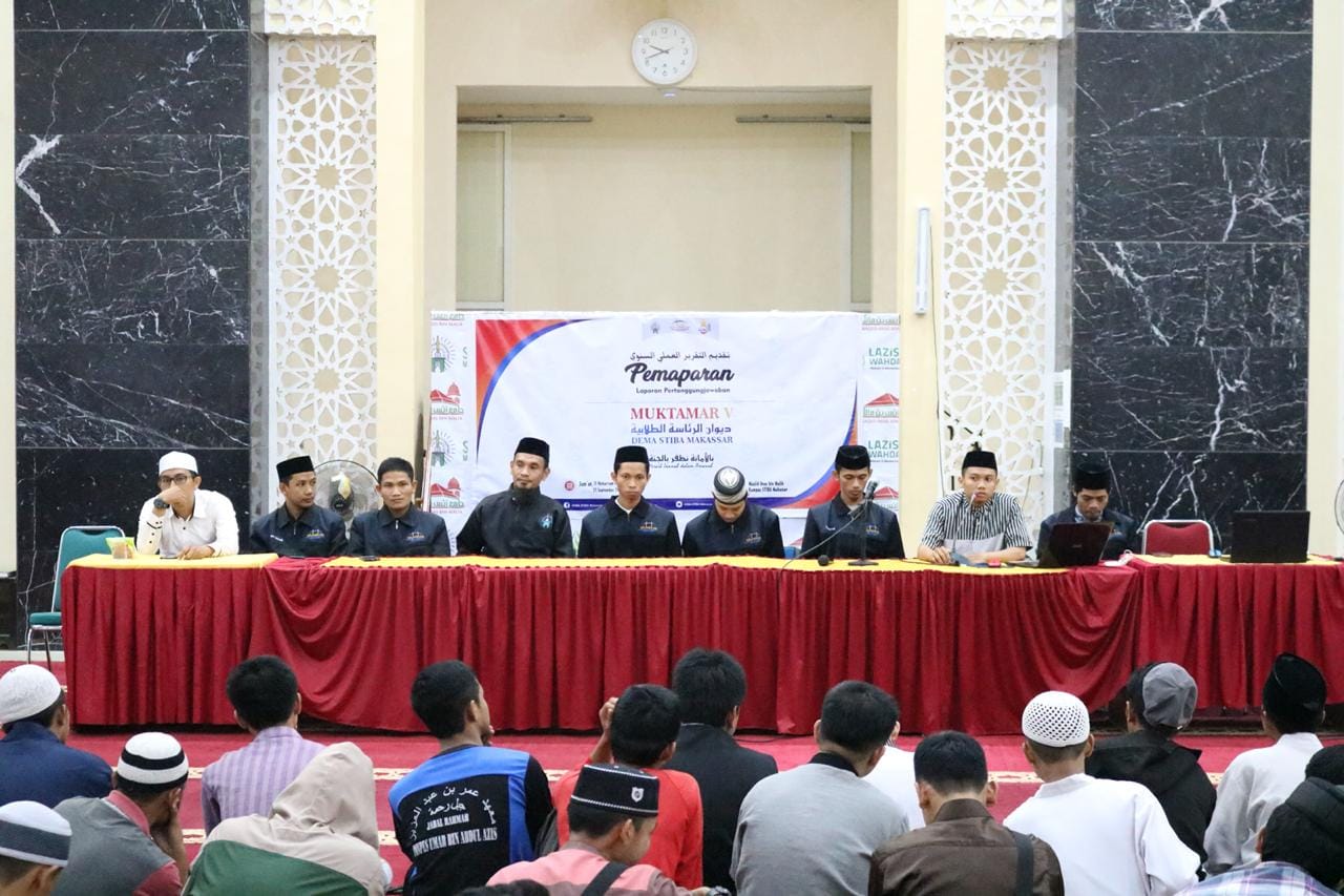 Peserta Muktamar V Dengarkan Pemaparan LPj Dema, UKK, UKM, dan HMJ