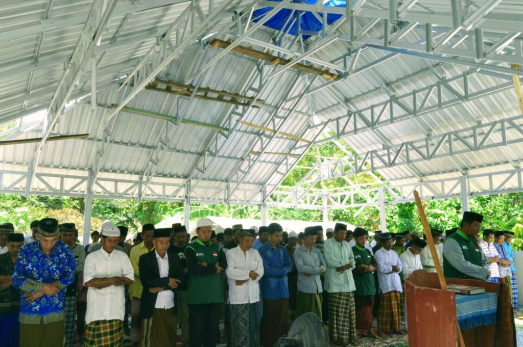 Alumni STIBA Makassar Imam dan Khotib Pertama Masjid yang Dibangun Relawan Gempa Lombok