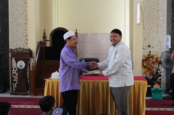 Ustaz Ahmad Hanafi Jabat Waka IV STIBA Makassar