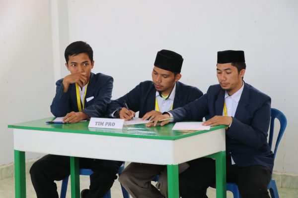 Tak Terbendung, Tim Debat Bahasa Arab STIBA Bawa Pulang Medali Emas