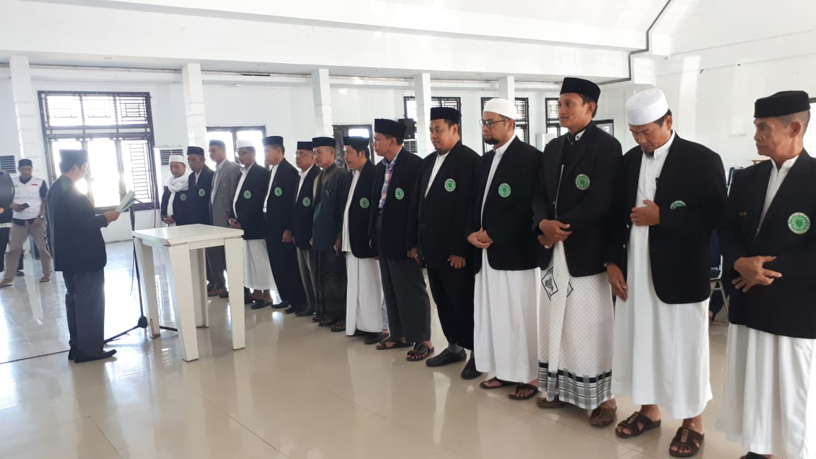 Alumni STIBA Ini Dikukuhkan sebagai Ketua Komisi MUI Sidrap