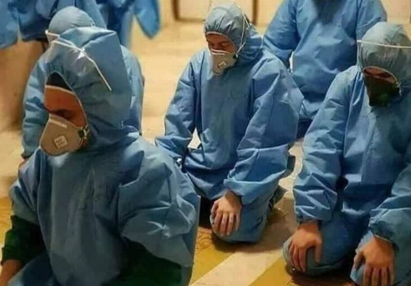 Tenaga Kesehatan (Nakes) yang Menggunakan Alat Pelindung Diri (APD) Sulit Bersuci dan Salat, Begini Solusinya