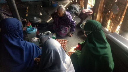 Mahasiswi KKN STIBA di Dua Kecamatan Adakan Bakti Sosial