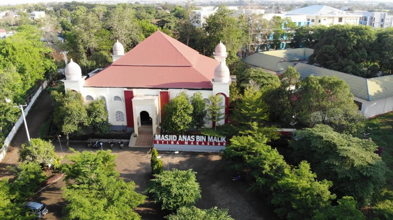 يعقد قسم رعاية مسجد (DKM) أنس بن مالك ندوة دولية عبر الإنترنت حول موضوع الوقف، ويقدم الإمام شمسي علي متحدثاً رئيسياً لهذه الندوة