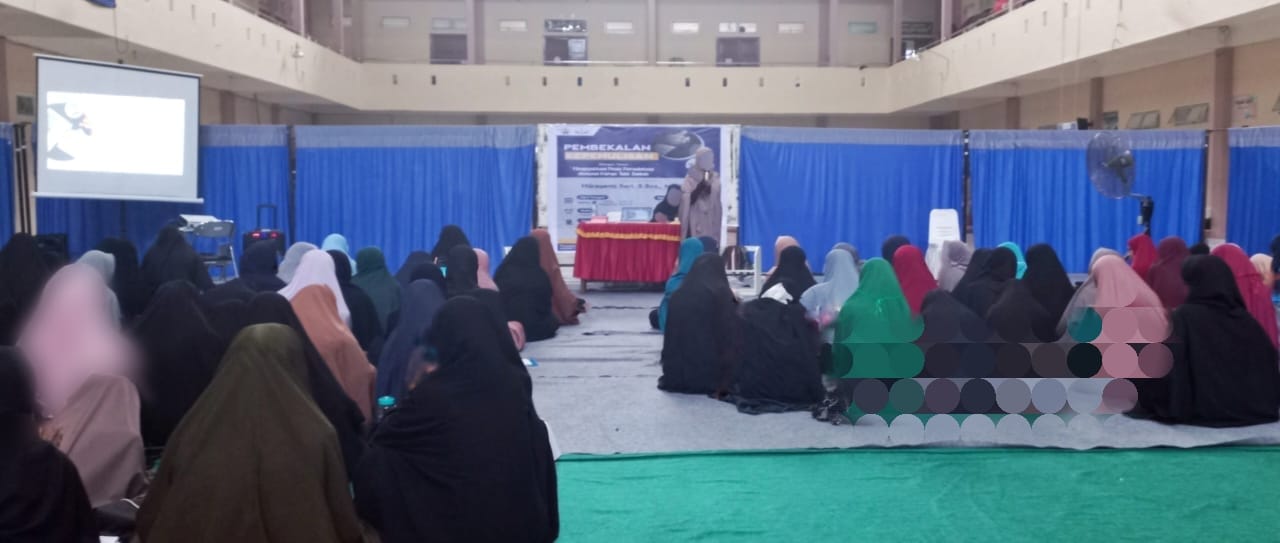 UKM Jurnalistik Putri Adakan Pelatihan Karya Tulis, Narasumber Bagikan Tips Lahirkan Tulisan Menarik