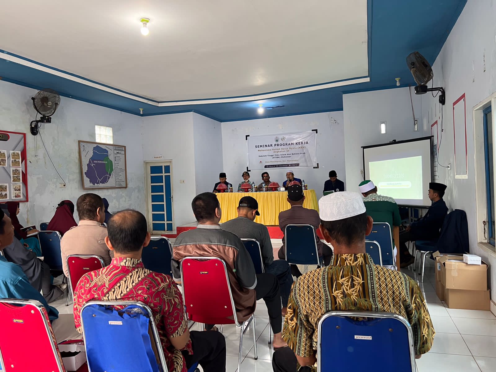 Tokoh Masyarakat kepada Mahasiswa KKN STIBA: Jadilah Keluarga di Tengah Masyarakat Moncongloe