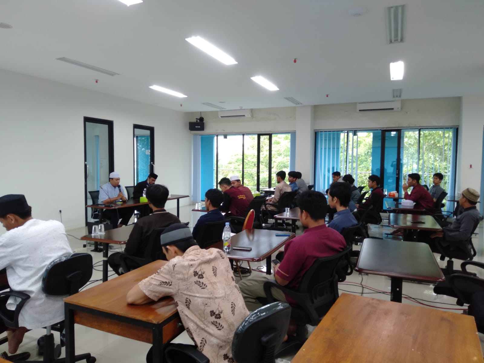 STIBA Makassar Gelar Pelatihan Baca Kitab Kuning bagi Mahasiswa Unggulan