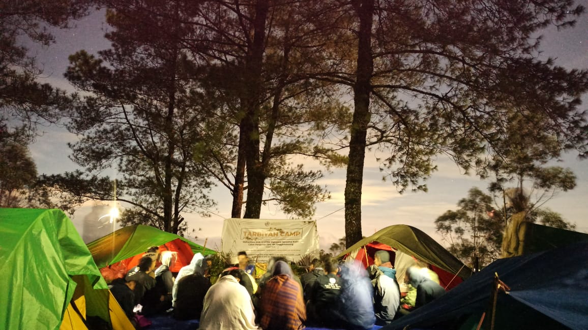 Galang Silaturahmi dan Motivasi Berjuang, Mahasiswa KKN STIBA Tinggimoncong Gelar Tarbiyah Camp di Hutan Pinus Lembanna