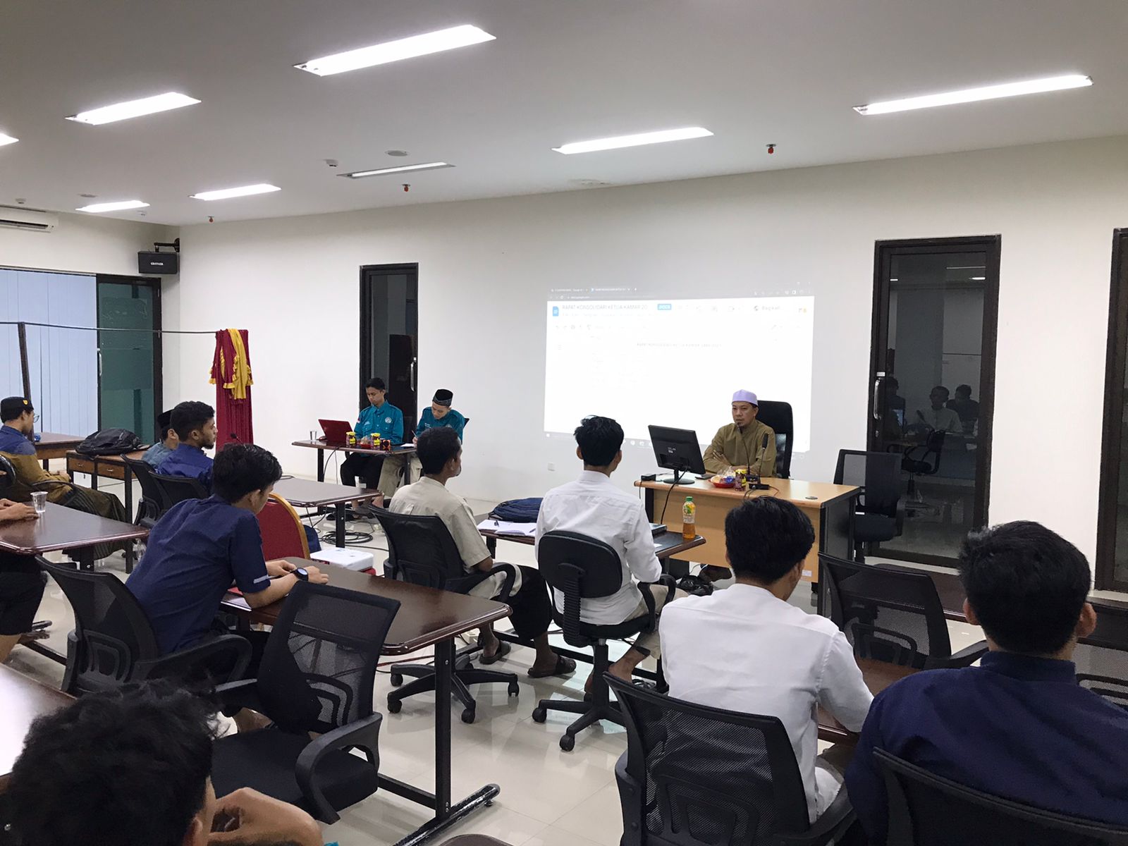 Bagian Keasramaan Tampung Aspirasi Mahasiswa  dalam Konsolidasi Ketua Kamar Asrama STIBA Makassar