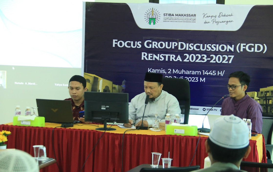 Rumuskan Strategi Institusi, STIBA Makassar Gelar FGD Renstra dengan Analisis SWOT