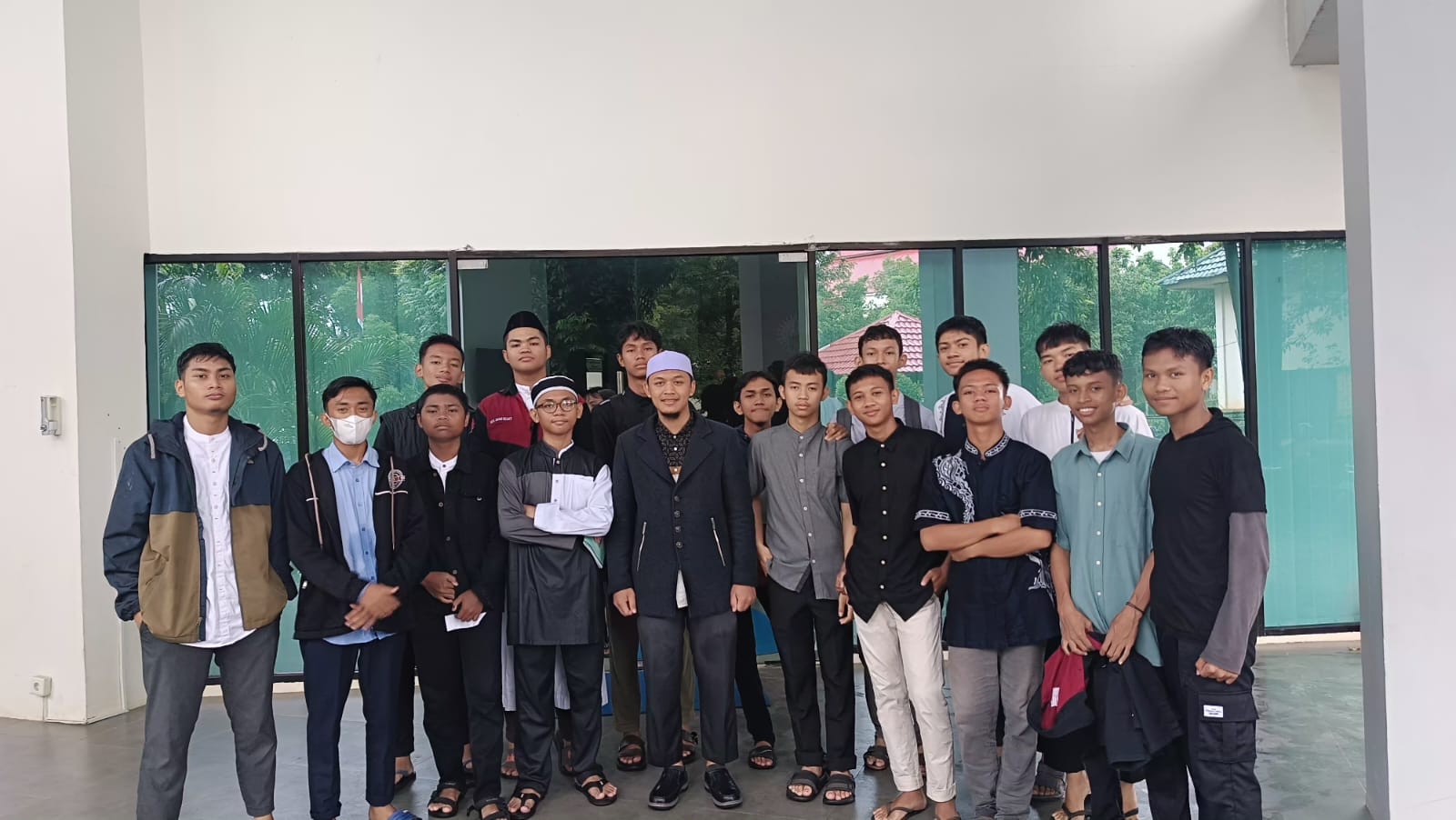 STIBA Makassar Sambut Hangat Pengurus Rohis SMAN 10 Makassar, Jalin Silaturahmi dan Jajaki Kerja Sama