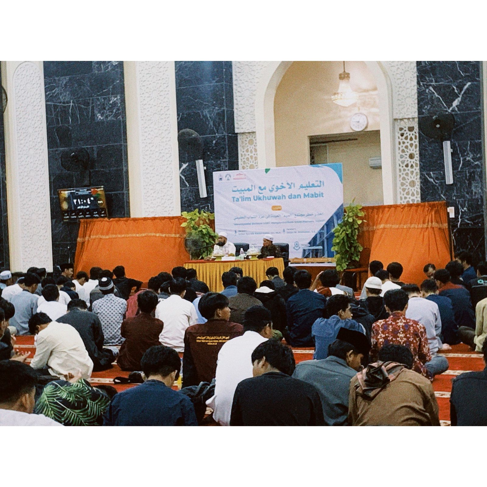 STIBA Makassar Gelar Taklim Ukhuwah Bahas LGBT Perspektif Agama dan Pendidikan