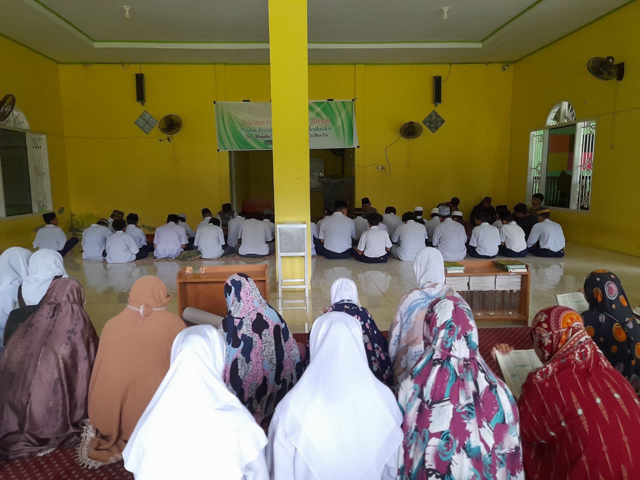 Semarak Pesantren Ramadan Kolaborasi Mahasiswa KKN VII STIBA Makassar dengan Pondok Pesantren Wahdaniyatillah