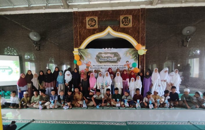 Bangun Generasi Rabbani: Festival Anak Saleh KKN STIBA Makassar semarak di Desa Toddopulia