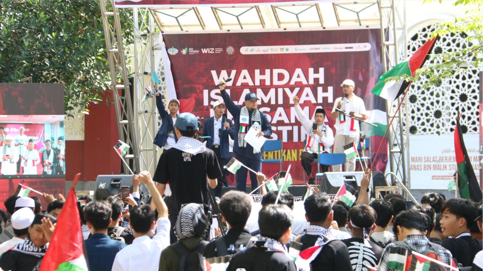 Three-Languages Speech Echoes from STIBA Makassar Chairman in Islamic Unity Movement for Palestine Support