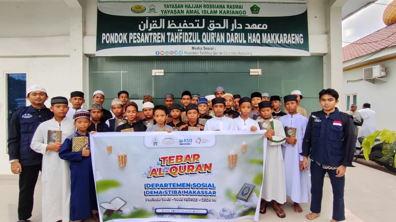 Noble Mission of Dema STIBA Makassar: Distributing Free Qur’ans, 72.25% of Muslims Can’t Read the Qur’an: Let’s Help!