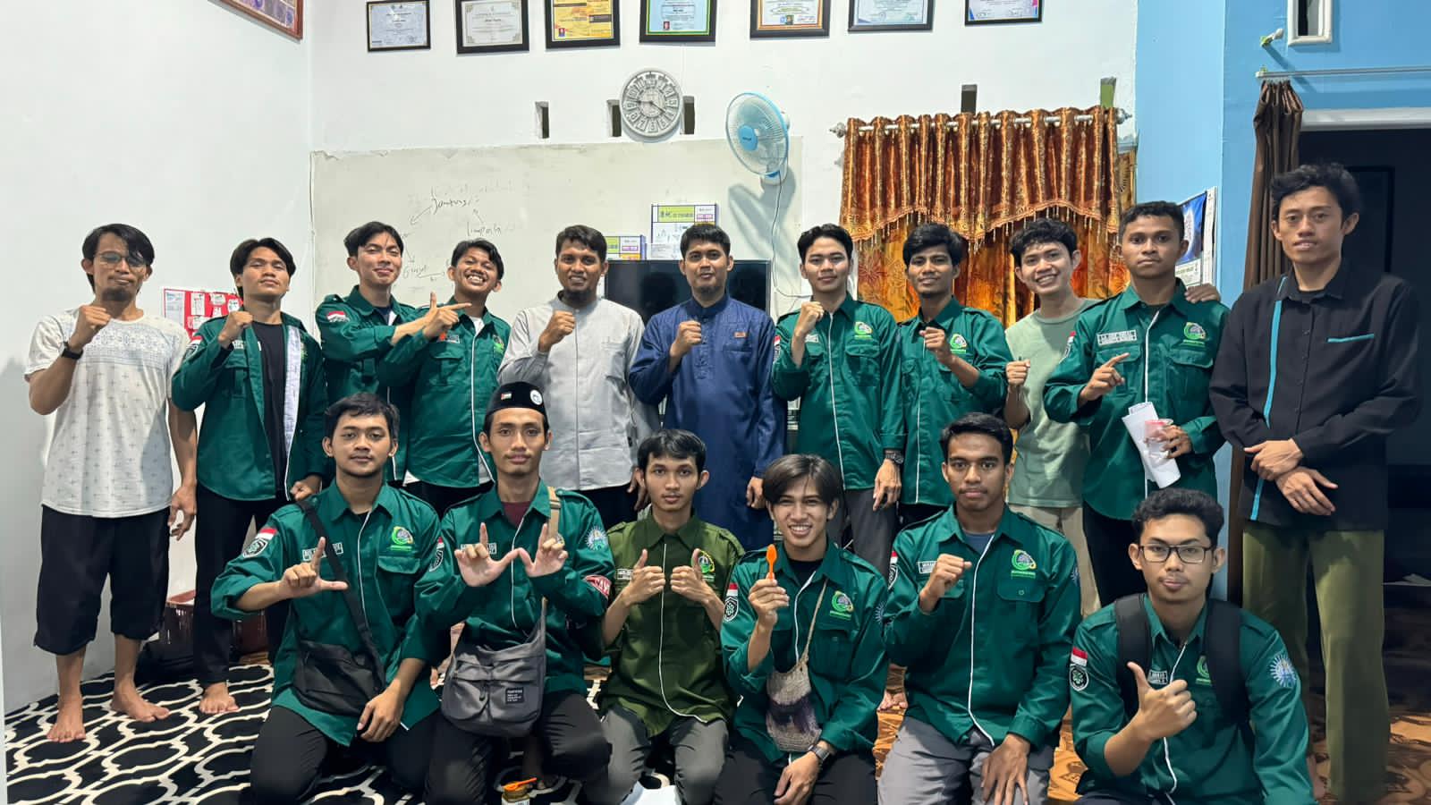 UKM Kesehatan STIBA Makassar Asah Kemampuan Akupunktur dan Kurapunktur melalui Pelatihan Rutin