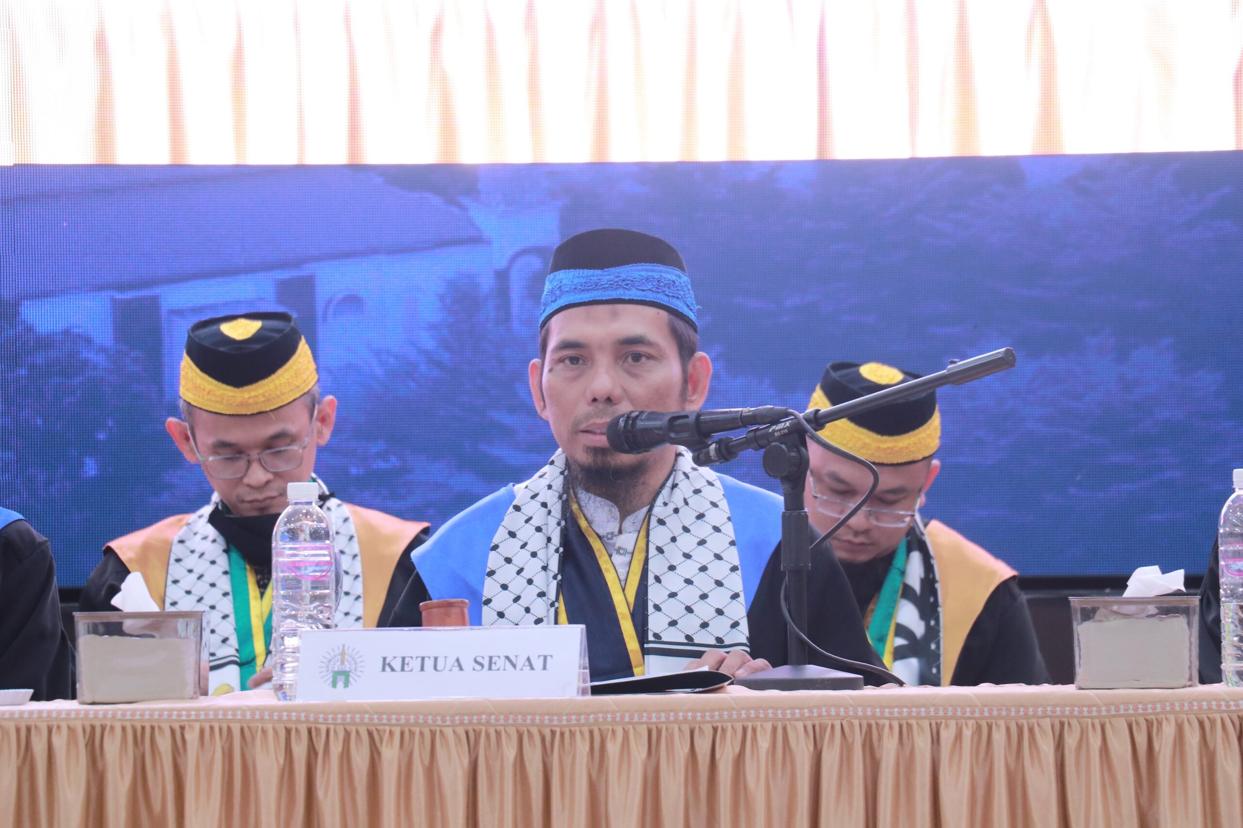 Saat Keberkahan Ilmu Lebih Penting dari Sekadar Jumlah: Tausiah Perpisahan Ustaz Yusran di Wisuda Sarjana STIBA Makassar