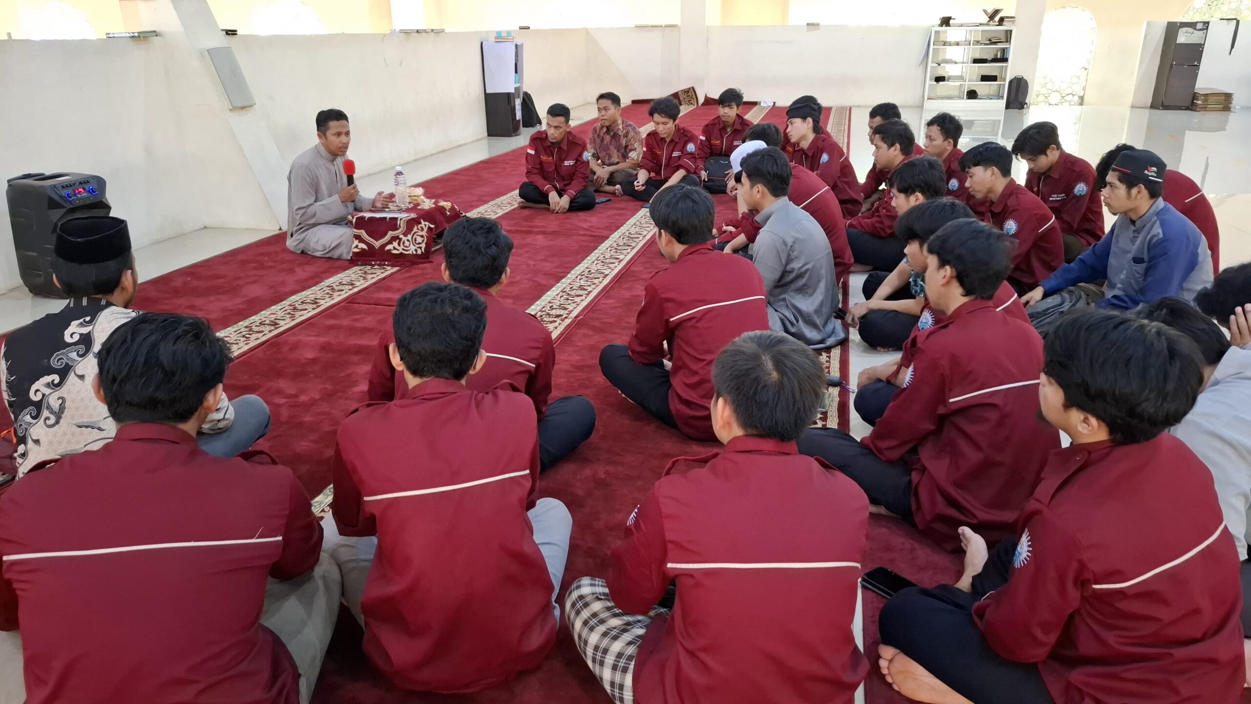 Tingkatkan Efektivitas Kinerja, UKK BRTM Anas bin Malik Adakan Taklim Pengurus