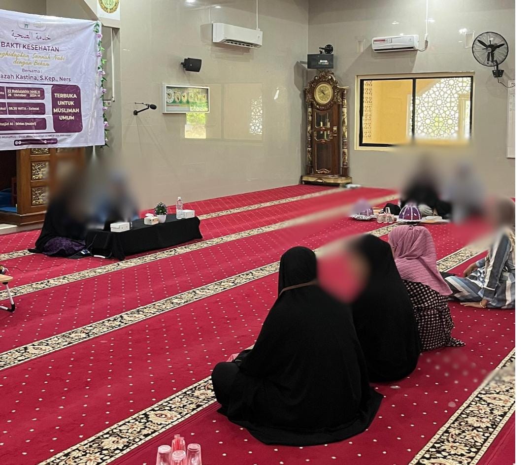 Terapi Bekam Gratis Departemen Sosial Keputrian Dema Disambut Antusias Masyarakat