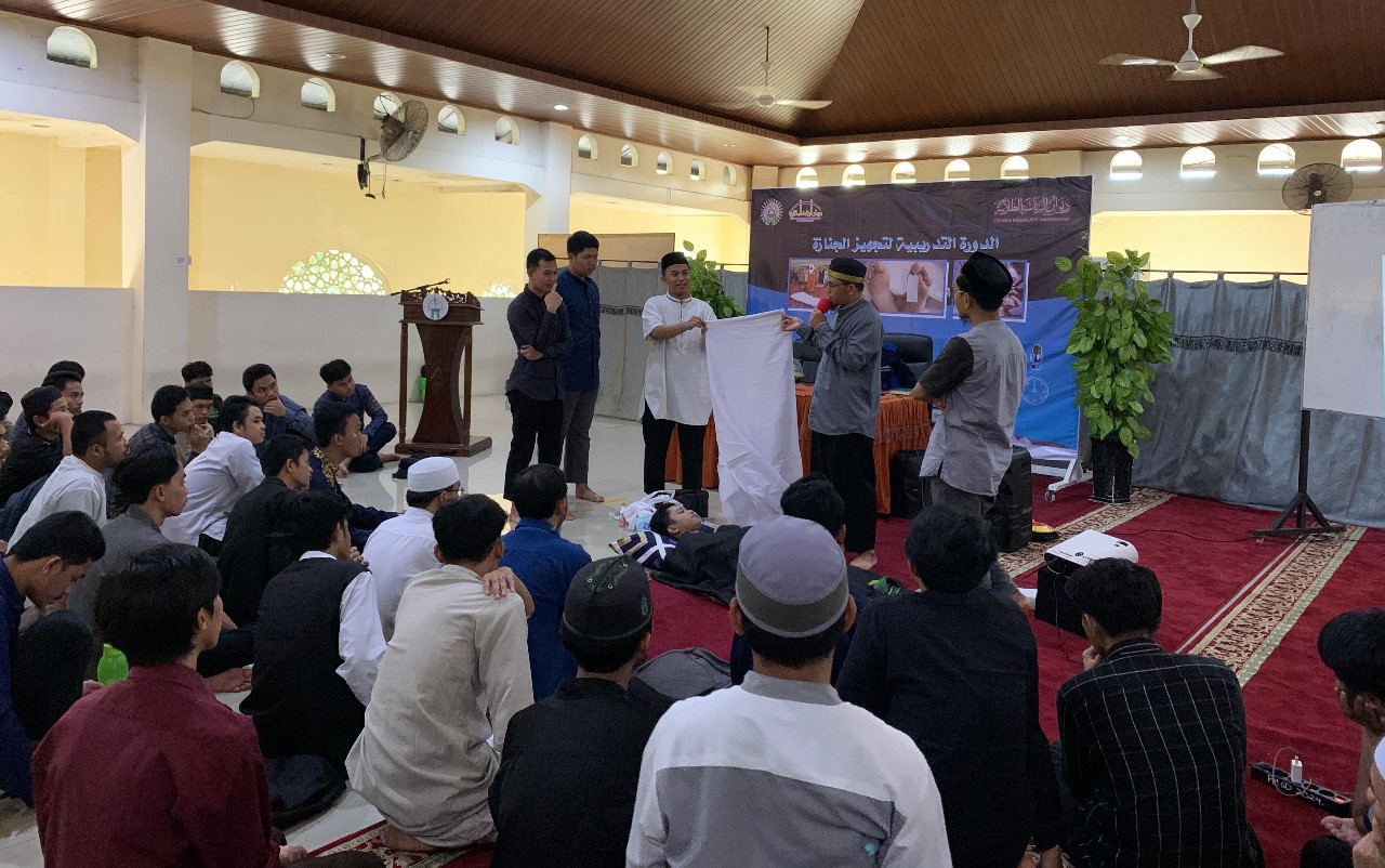 Dema STIBA Makassar Tingkatkan Keterampilan Mahasiswa Lewat Pelatihan Penyelenggaraan Jenazah