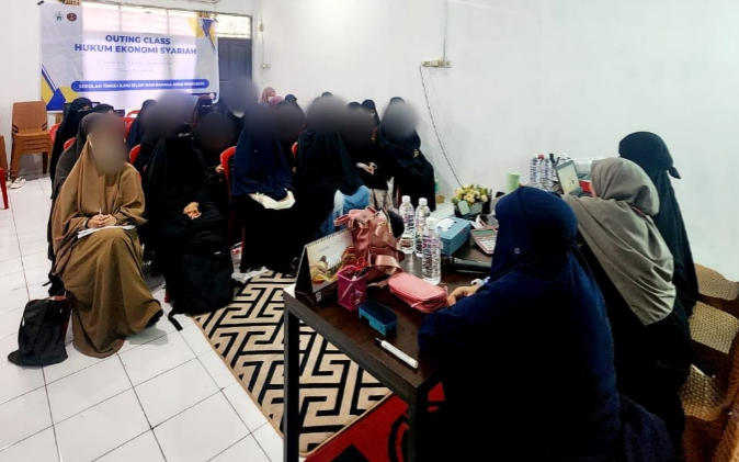 Mahasiswi STIBA Makassar Perdalam Bisnis Syariah Lewat Kunjungan ke Perusahaan Berbasis Syariah