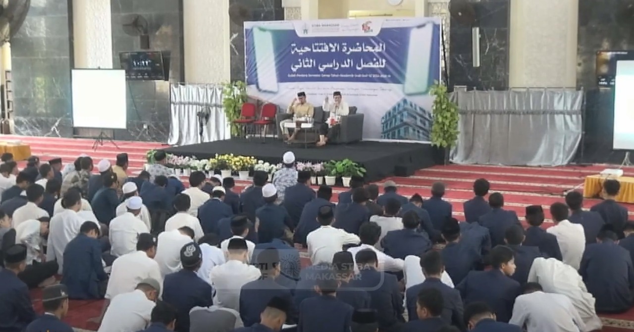 Kuliah Perdana STIBA Makassar Bersama Ustaz Syaiful Yusuf: Himmah ‘Aliyah Penuntut Ilmu dalam Menghadapi Tantangan Perkembangan Teknologi