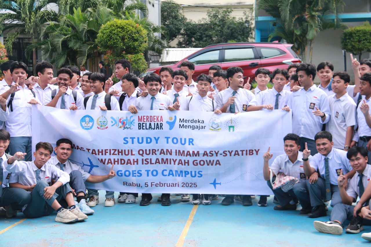 Rombongan Siswa Asy-Syatiby Gowa Study Tour ke STIBA Makassar, Sekolahmu Kapan?