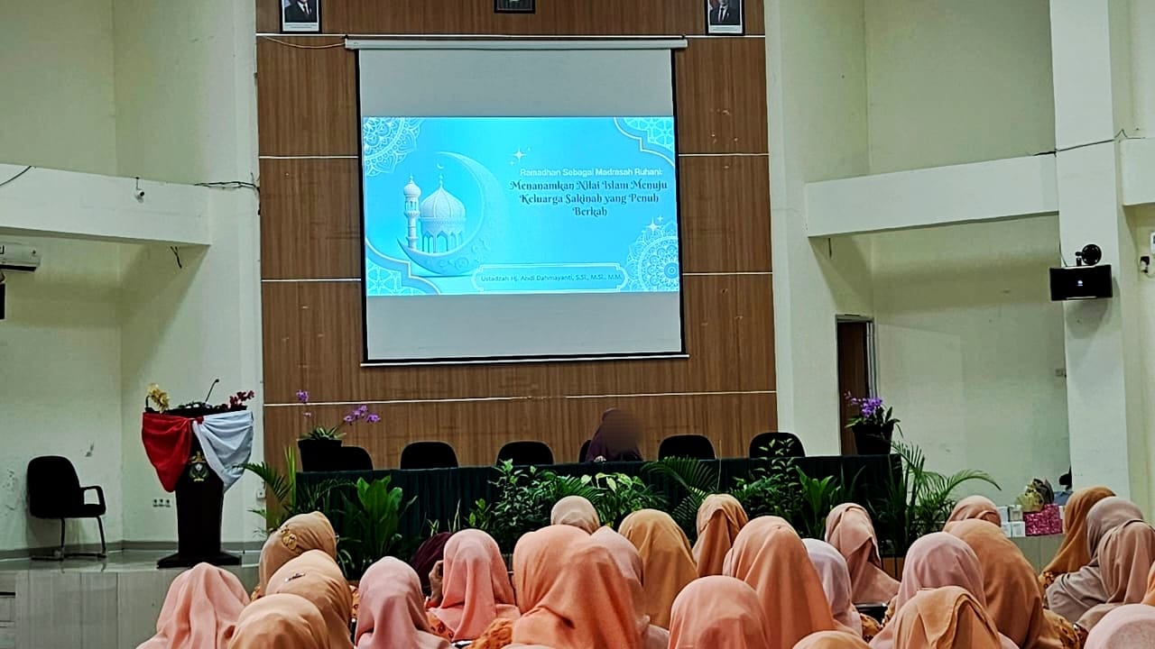 Bicara Ramadan Bersama Ustazah Andi Dahmayanti di Arisan DWP Unhas
