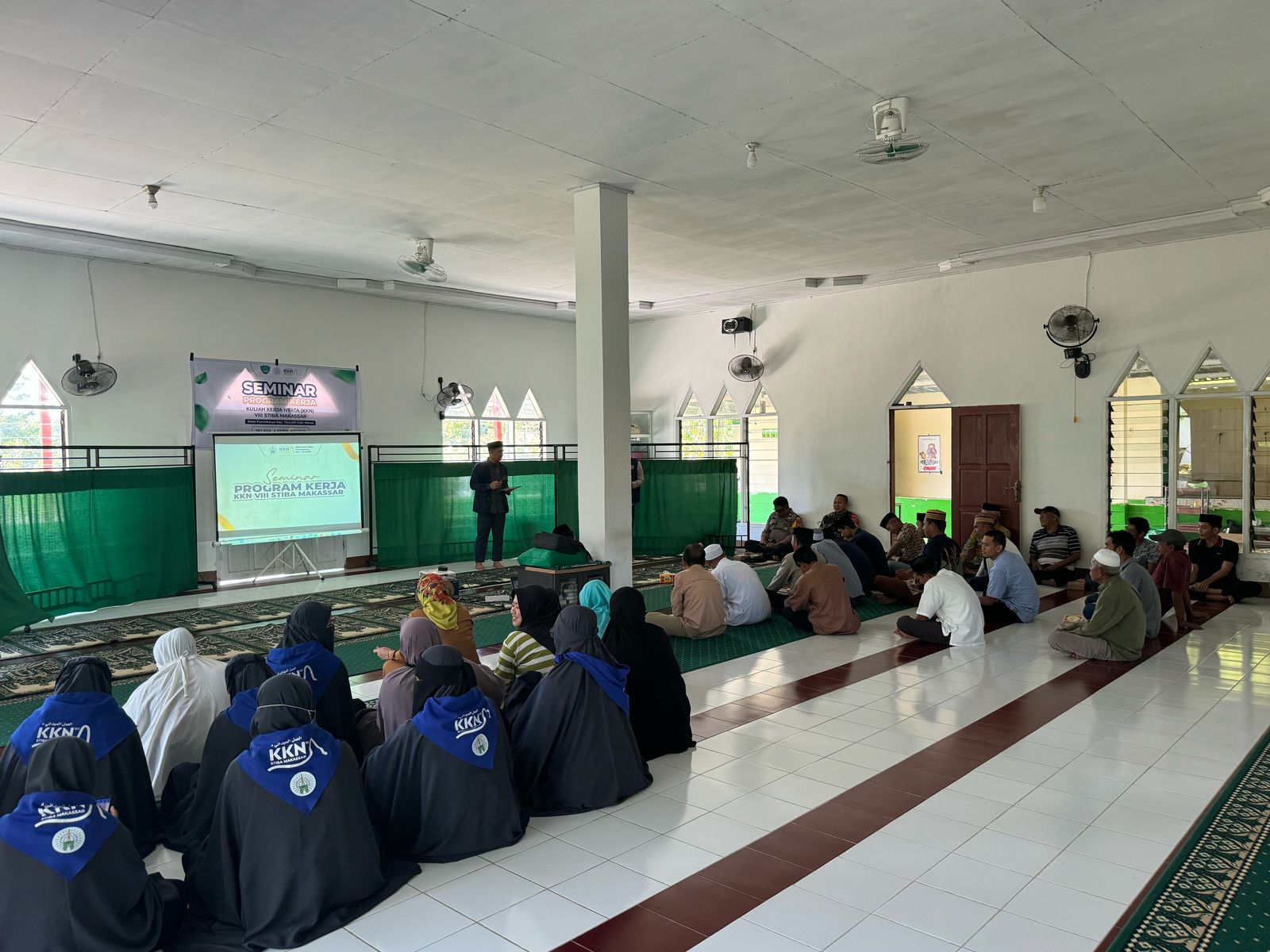 Ditunggu Sejak Tahun Lalu, Antusiasme Warga Tanralili Sambut Mahasiswa KKN STIBA Makassar