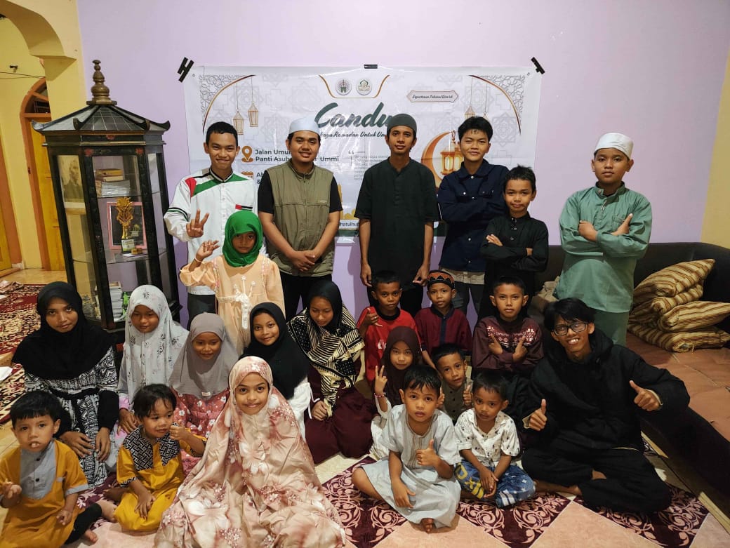 Raudhatul Huffaz Bersama Anak Panti, Belajar Berbagi di Bulan Suci