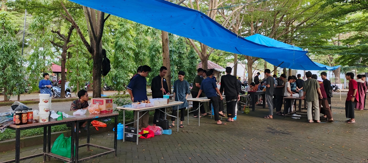 Bazar Ramadan Perdana PAR STIBA Makassar: Jajanan Enak, Harga Ramah