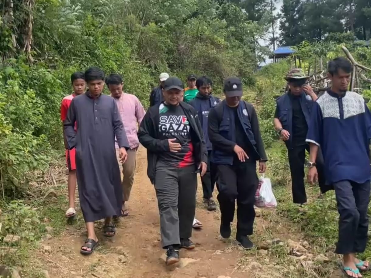 Ketua dan Mahasiswa KKN STIBA Makassar Sapa Warga Pedalaman Tompobulu