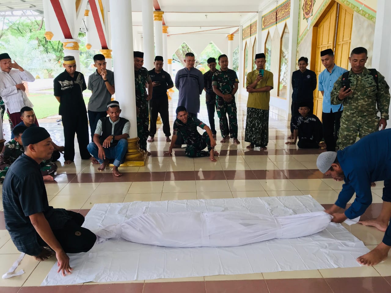 Agar Tak Gagap Saat Kehilangan, Warga Kariango Dibekali Ilmu Penanganan Jenazah