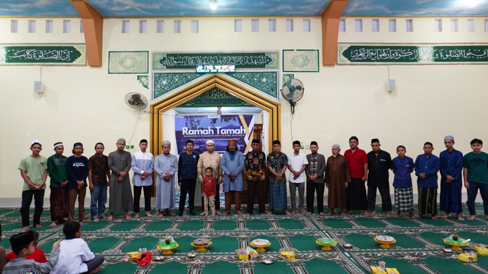 Puisi Perpisahan dari Warga Pucak: “Kami Akan Merindukan Guru-Guru Kami”