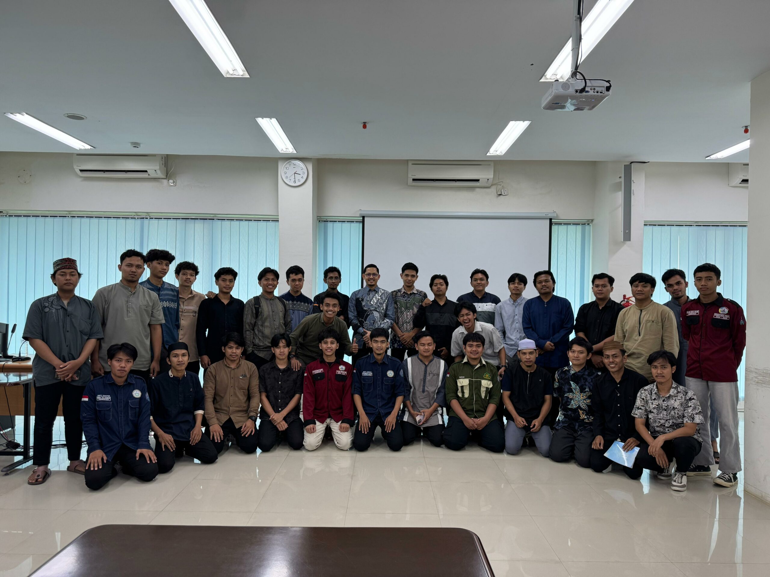 Sharing Session Prodi HES STIBA Makassar: Bahas Strategi Modal Bank Syariah Bersama Praktisi Nasional