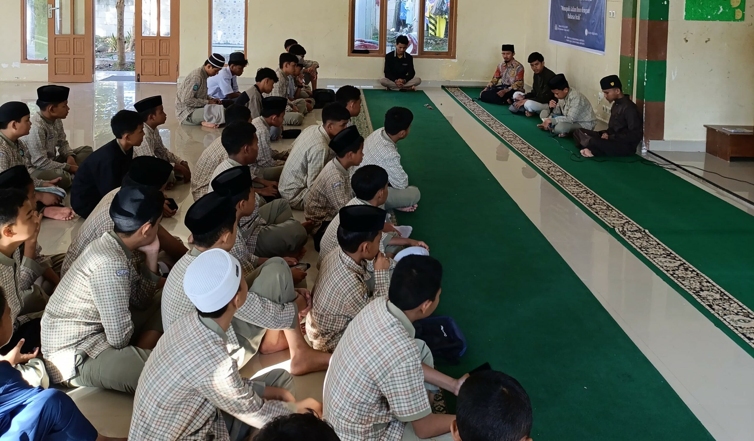 Mahasiswa IAI STIBA Makassar Sukses Gelar Daurah Bahasa Arab dan Syar’iyyah di Jeneponto