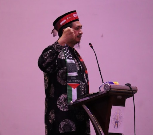 Wisuda IAI STIBA Makassar ke-8 Bertepatan Dirgahayu RI ke-80: Pemimpin Wahdah Islamiyah Serukan Solidaritas Gaza dan Misi Dakwah Alumni