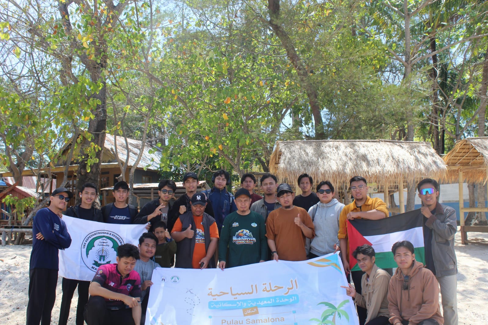 Rihlah Jama’iah UKK Kepesantrenan dan Keasramaan: Perkuat Ukhuwah di Pulau Samalona