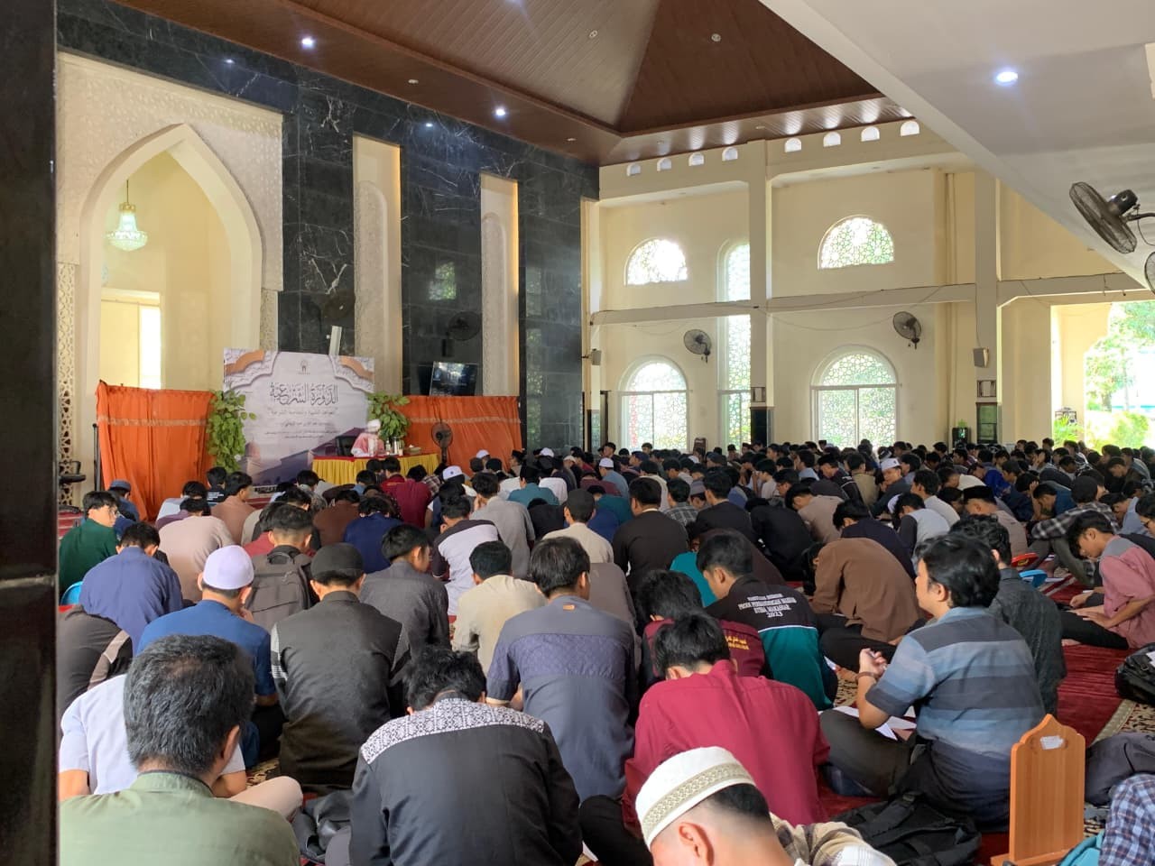 STIBA Makassar Gelar Daurah Syar’iyyah Bersama Ulama Saudi Arabia