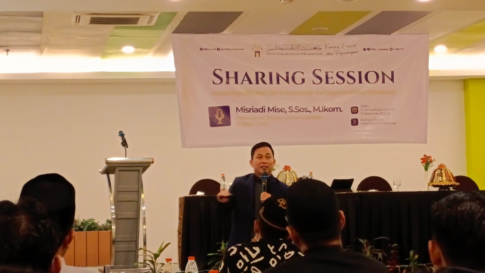Pembekalan Pegawai IAI STIBA Makassar: Kuasai Komunikasi Efektif untuk Keunggulan Organisasi