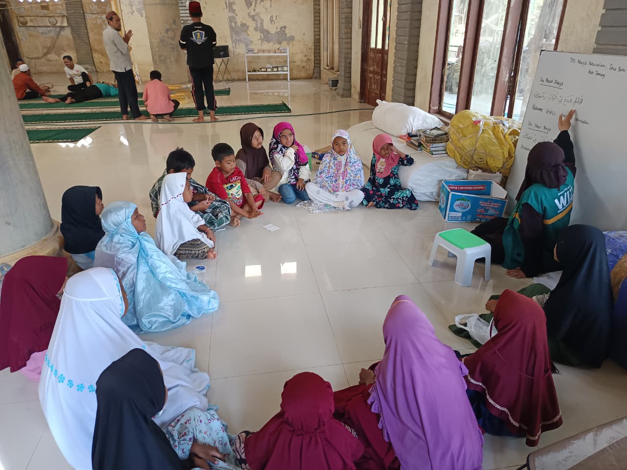 Pulihkan Hati Anak-Anak Lewat Al-Qur’an, Alumni IAI STIBA Makassar Dirikan TPA di Aceh Tamiang Pascabencana